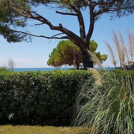 Mediterranean Beach House Umag Exterior photo