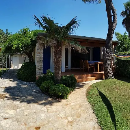 Mediterranean Beach House Umag Exterior photo